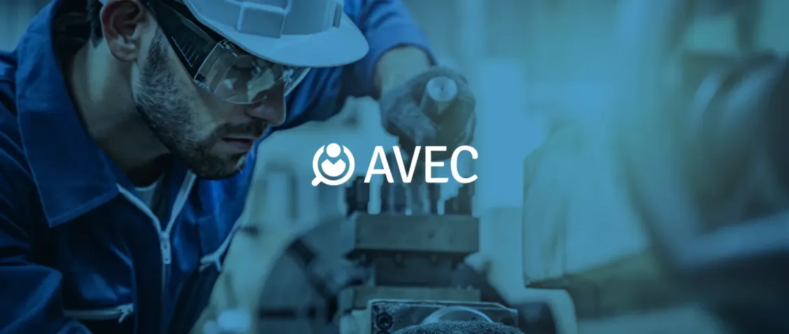 Vizuál AVEC Company s pracovníkem ve strojírenství